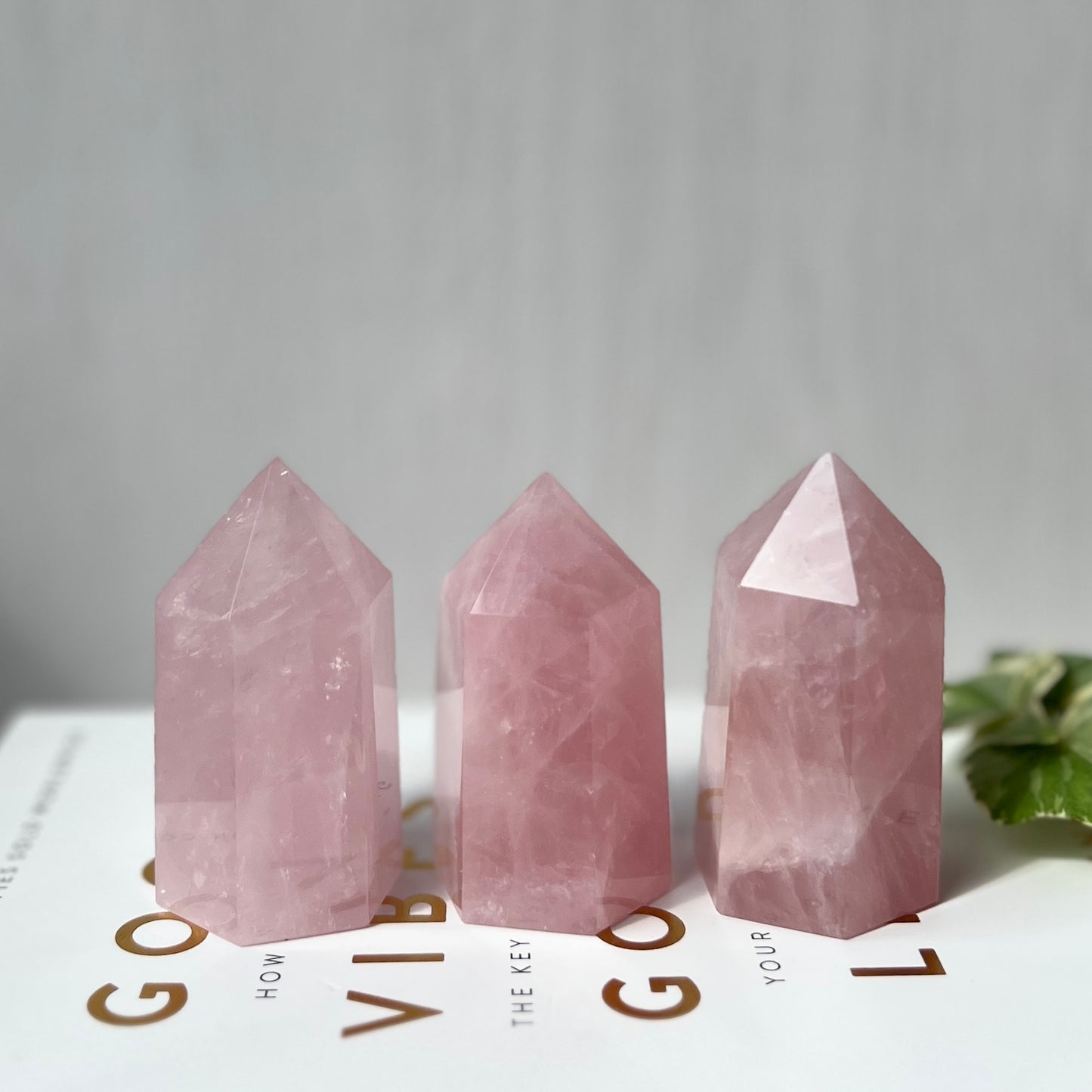 Rose Quartz Point 粉晶