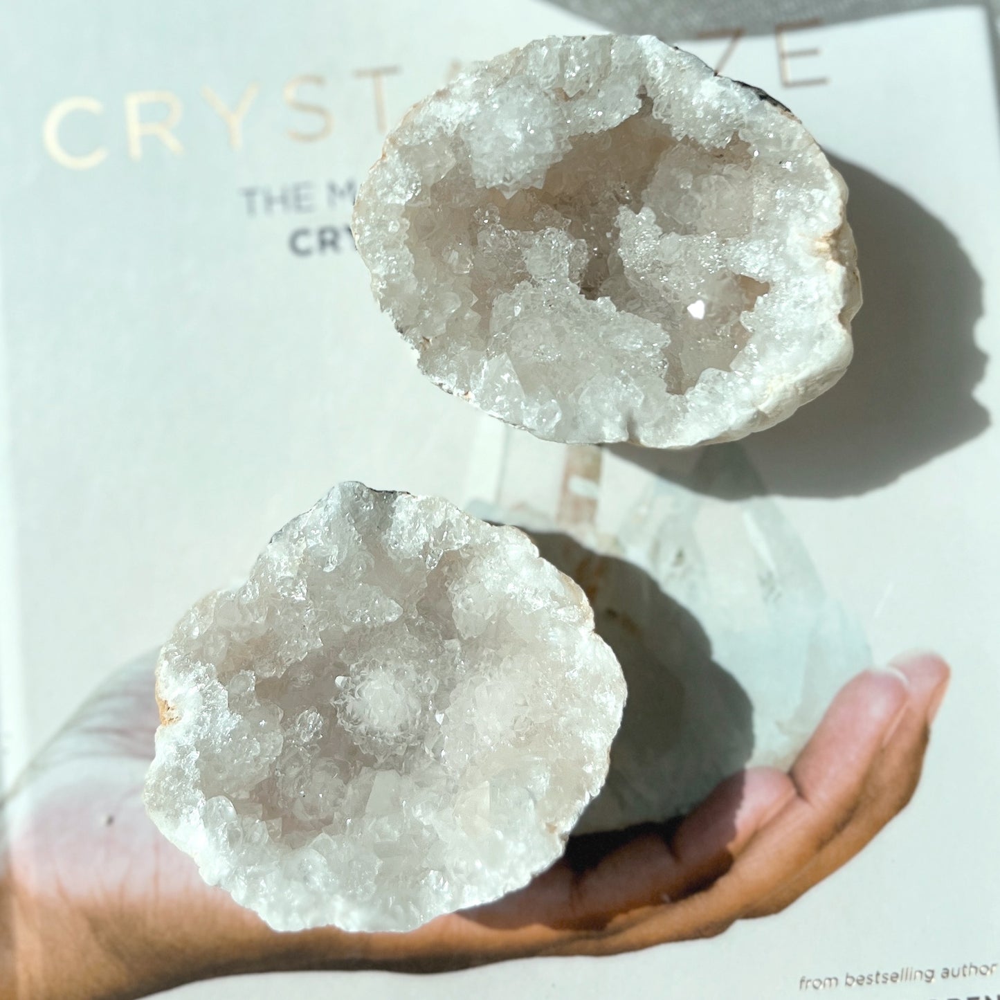 White Quartz Geode (1 pair) 白水晶