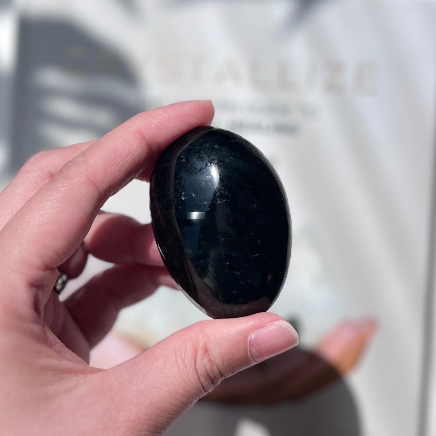 Black Tourmaline Palm Stone 黑碧璽