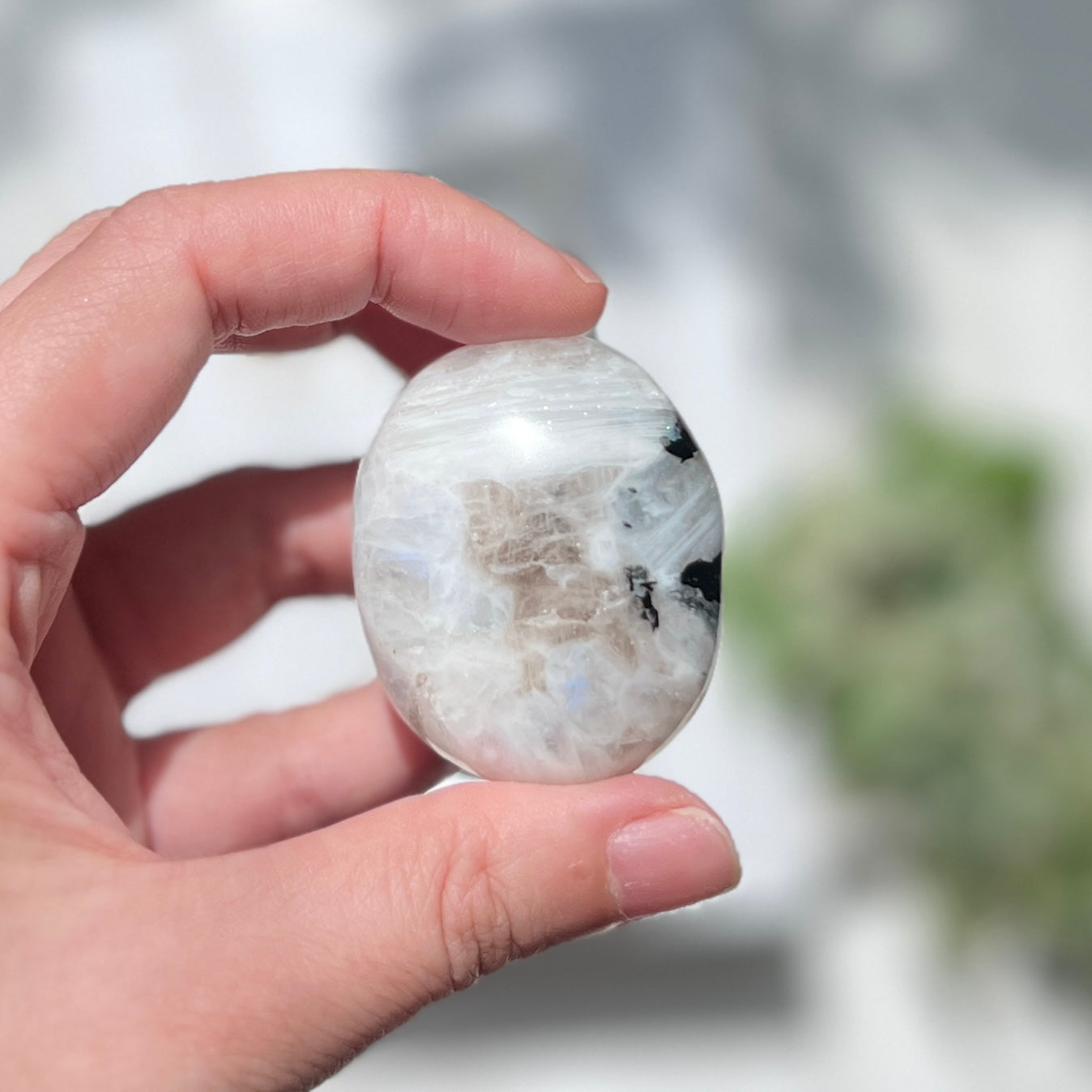Moonstone Palm Stone 月亮石