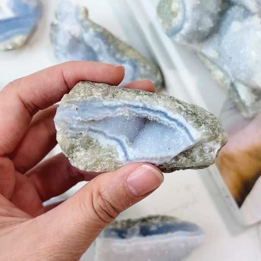 Blue Lace Agate Raw 藍紋瑪瑙
