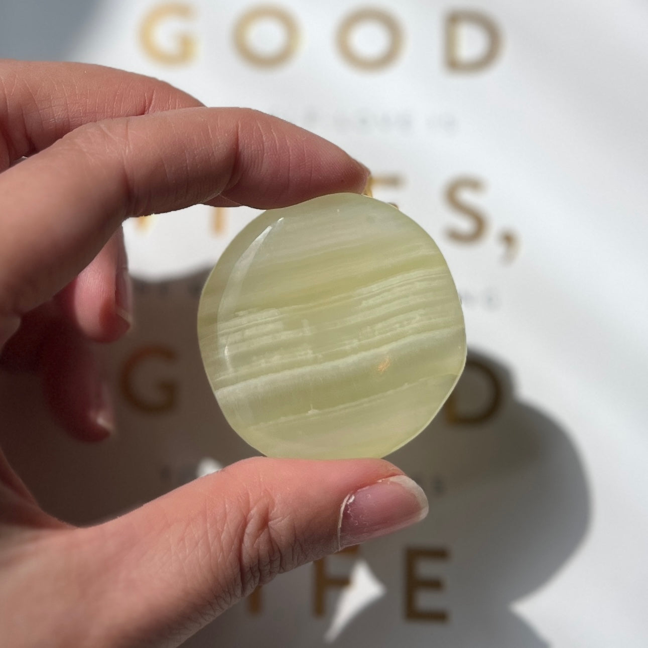 Green Onyx Palm stone 綠安力士