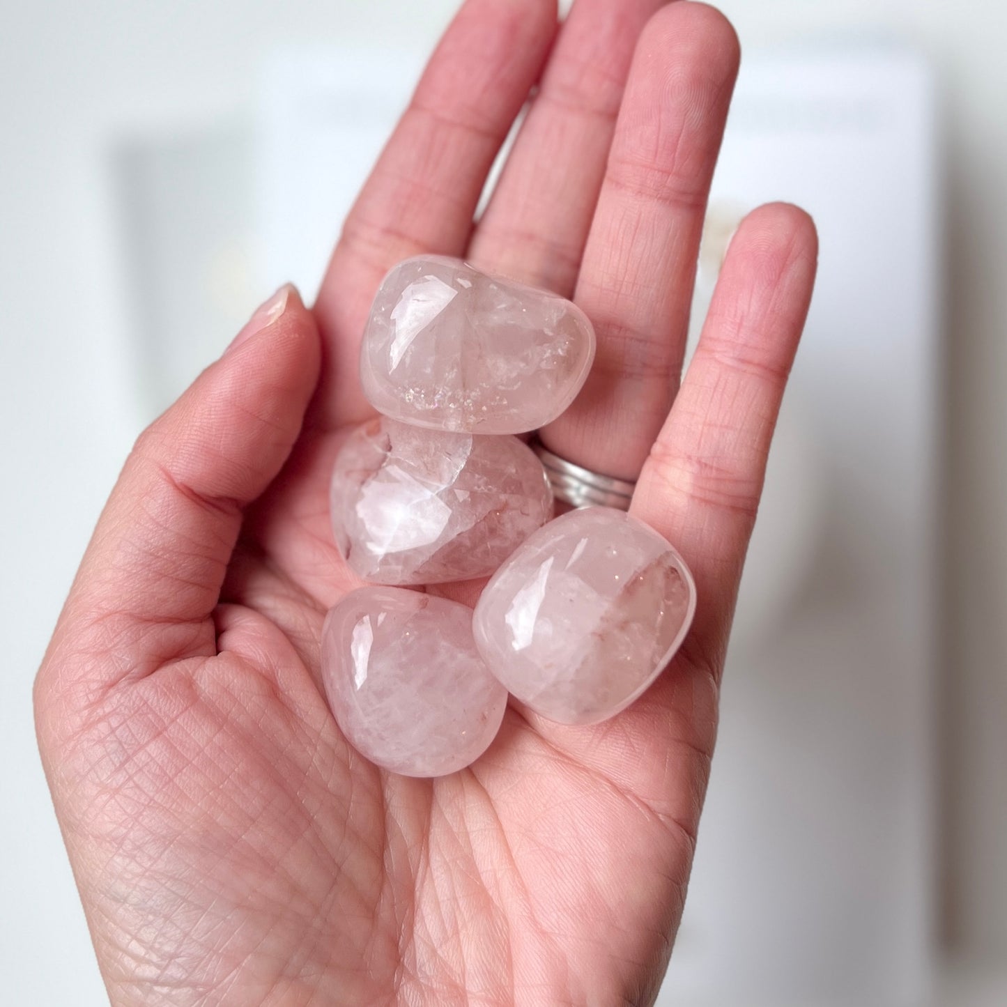 Strawberry Quartz Tumble Stone 草莓晶