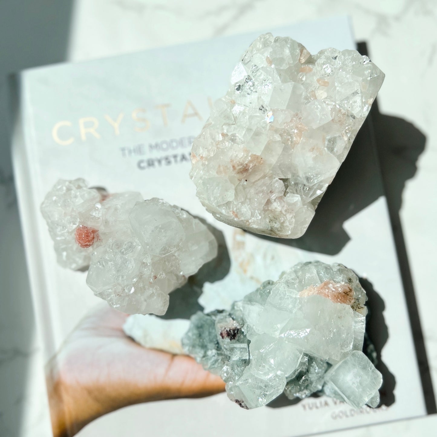 Apophyllite Cluster 魚眼石