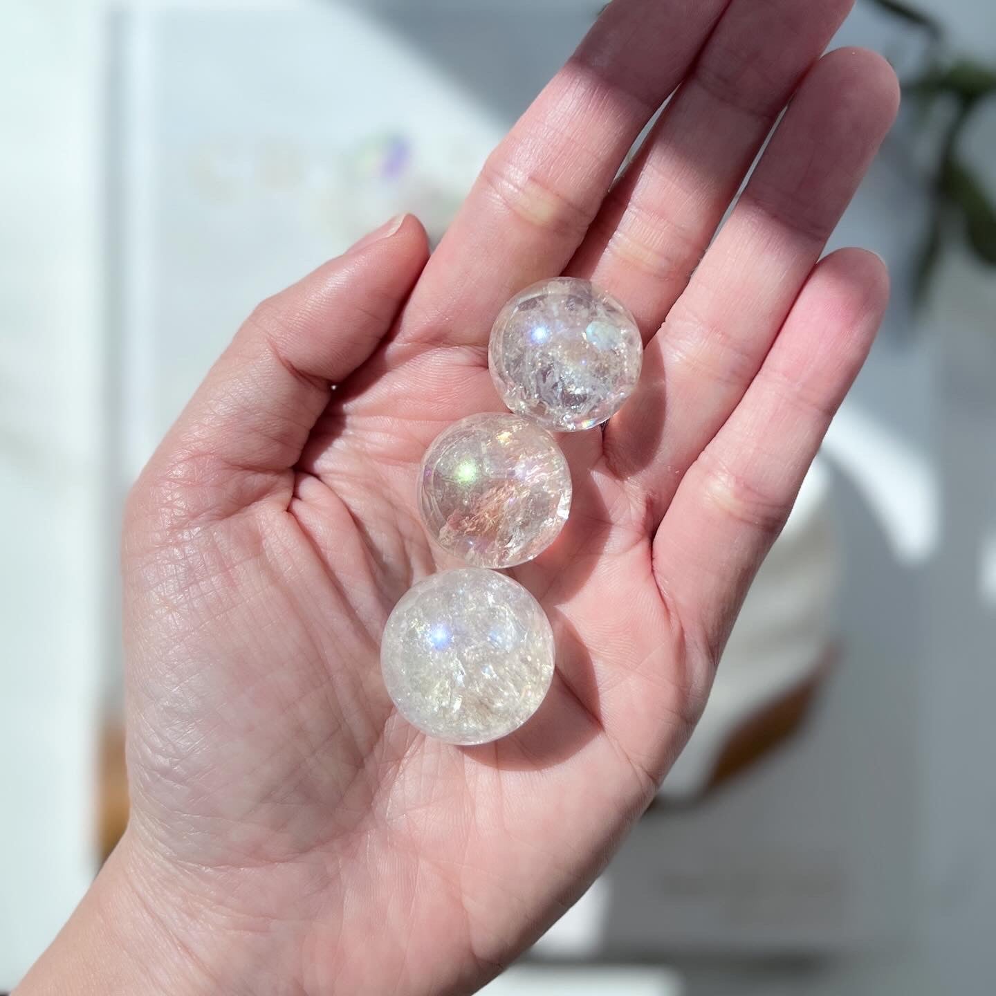 Angel Aura Sphere 2-2.5cm 天使光水晶