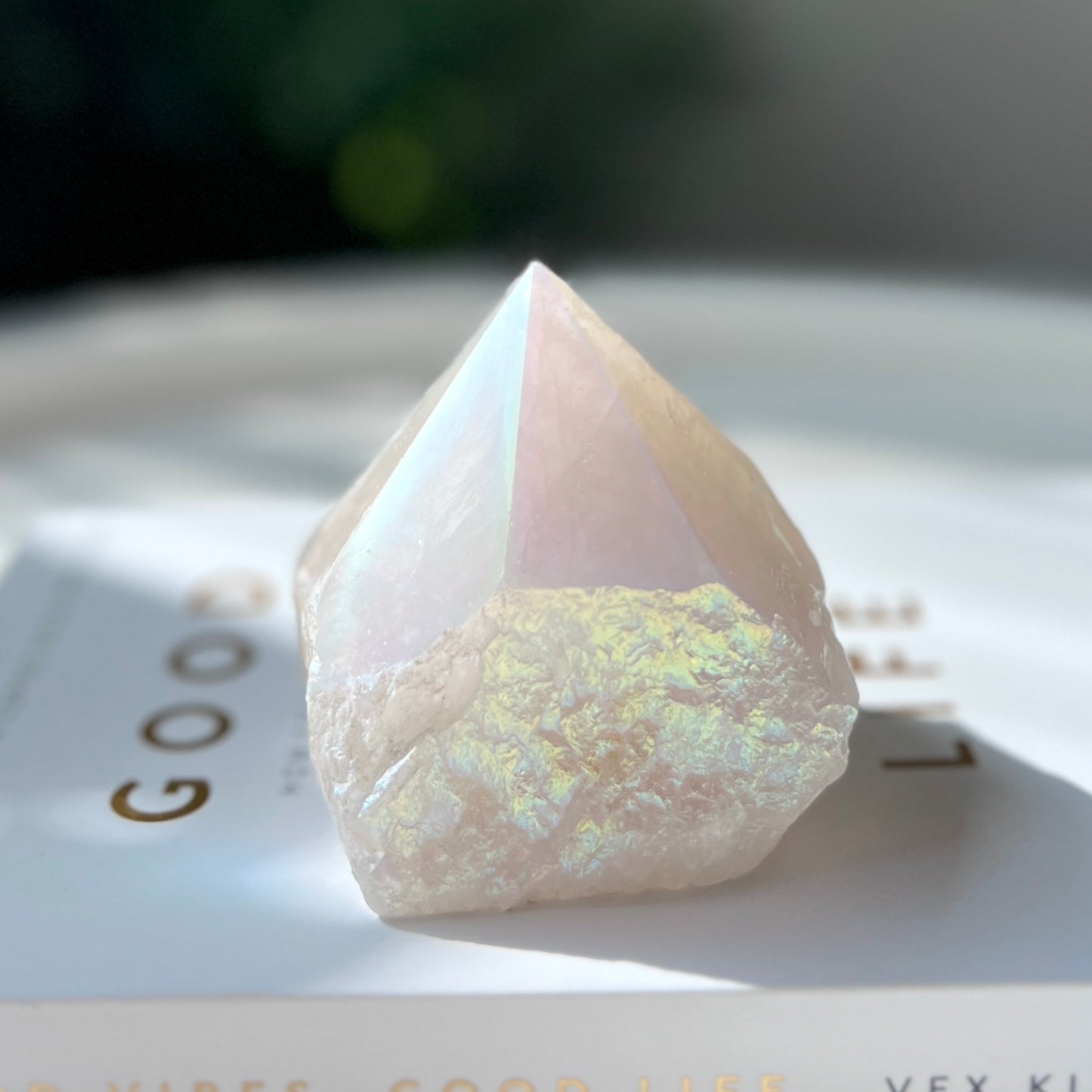 Angel Aura Quartz Point 天使光水晶
