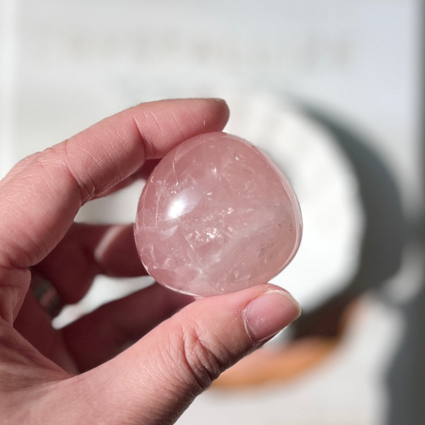 Rose Quartz Palm Stone 粉晶