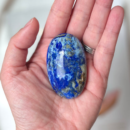 Lapis Lazuli Palm Stone 青金石