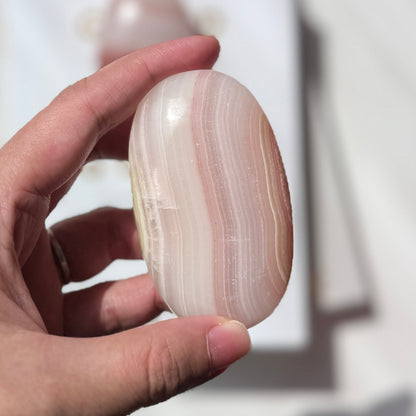 Pink Banded Calcite Palm Stone 粉紅千層方解石