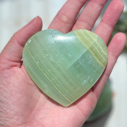 Pistachio Calcite Heart 開心果方解石