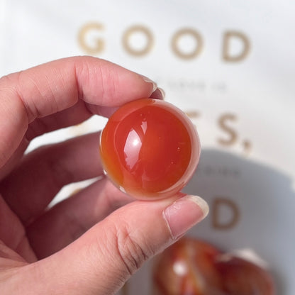 Carnelian Sphere 紅玉髓
