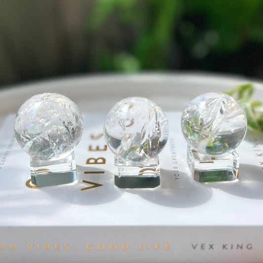 Clear Quartz Sphere 白水晶球