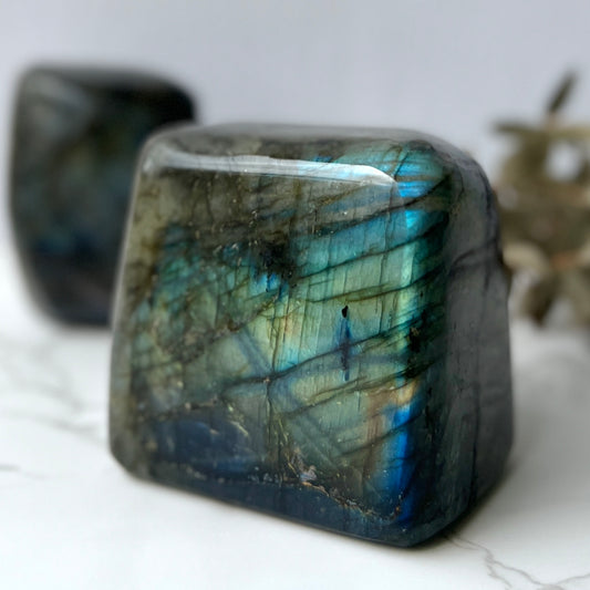 Labradorite Freeform 拉長石