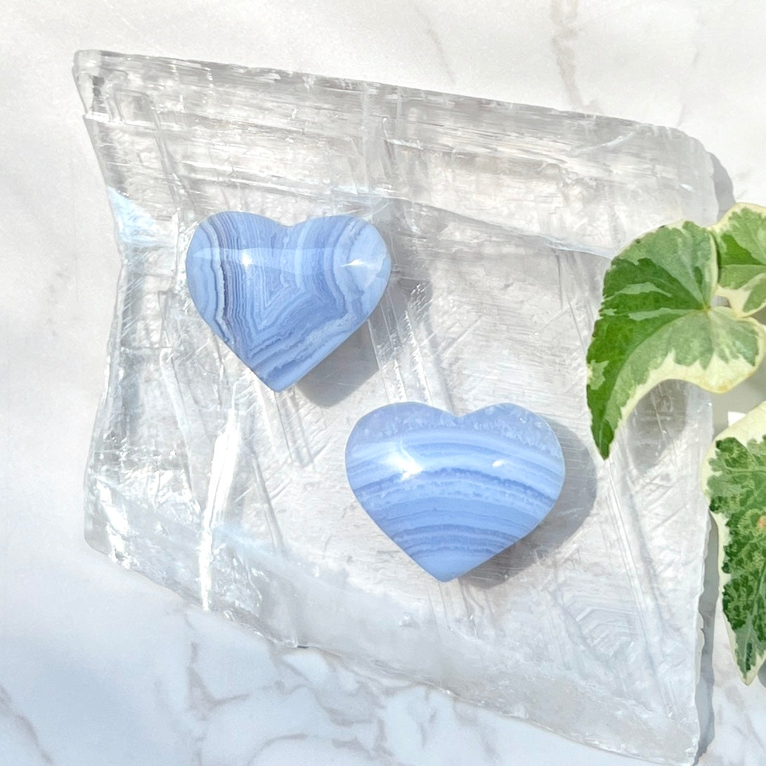 Blue Lace Heart 藍紋瑪瑙