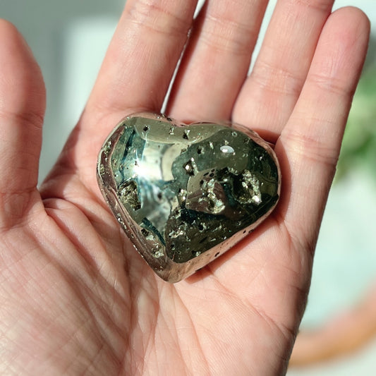 Pyrite Heart 黃鐵礦