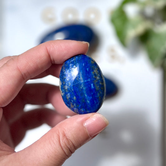 Lapis Lazuli Palm Stone 青金石