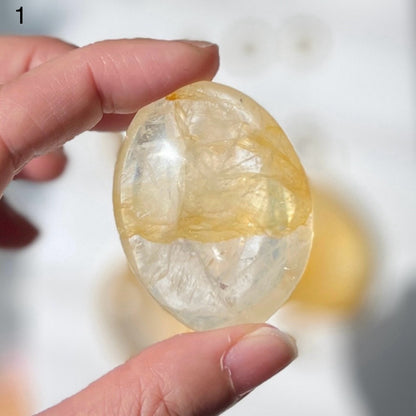 Golden Healer Quartz Palm Stone 黃金療癒者石英