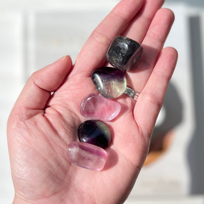 Fluorite Tumble stone 螢石