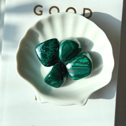 Malachite Tumble Stone 2-3cm 孔雀石
