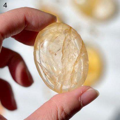 Golden Healer Quartz Palm Stone 黃金療癒者石英