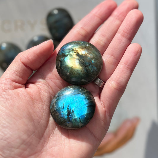 Labradorite Palm Stone (LAB-PS01A)
