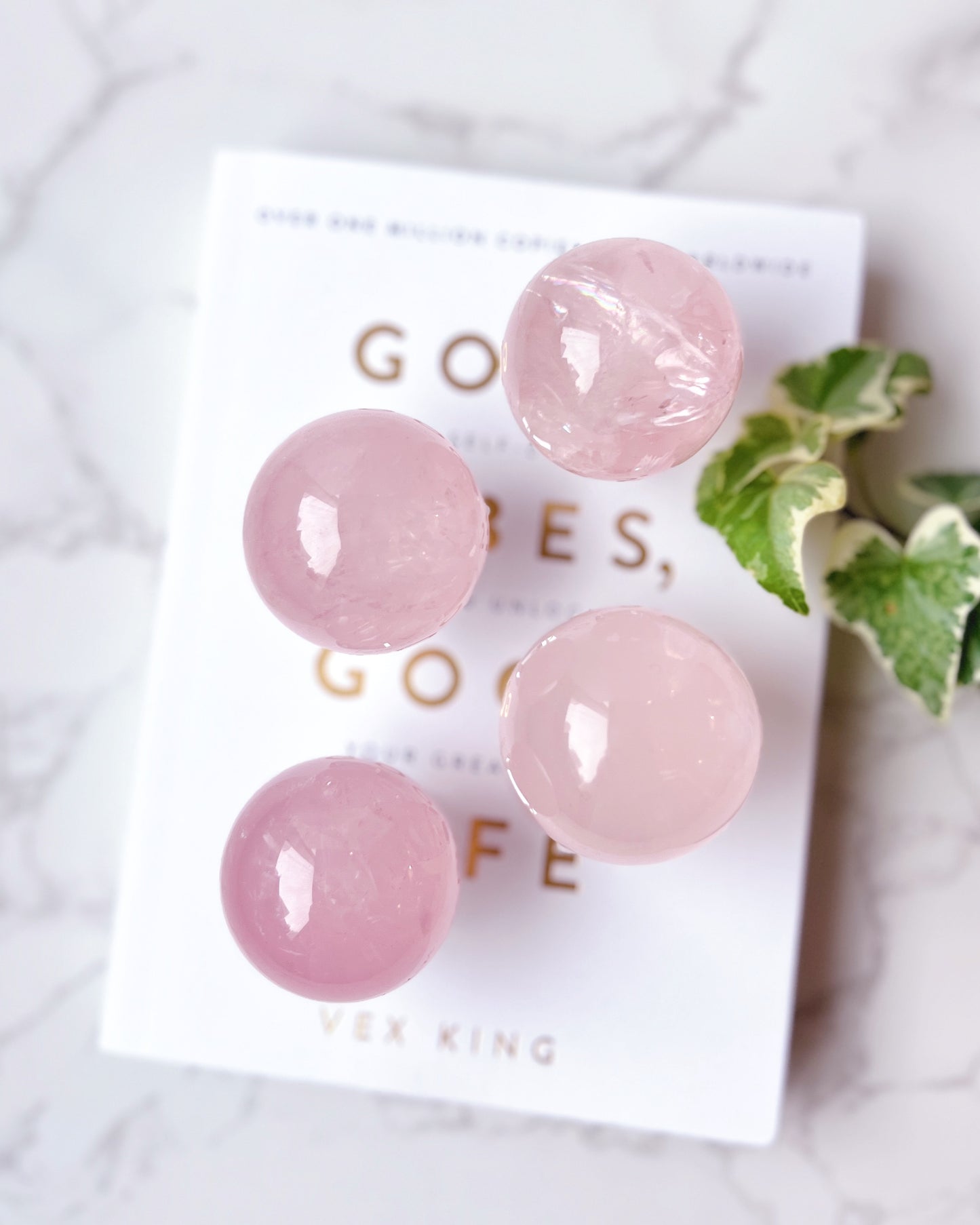 Rose Quartz Sphere 粉晶