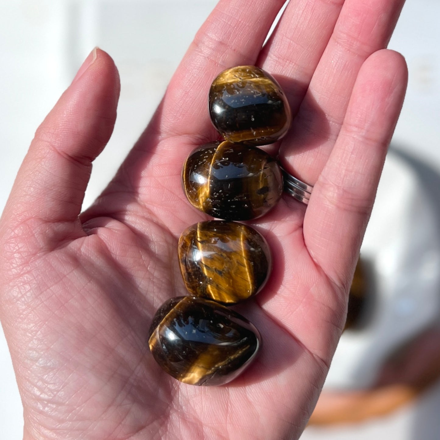 Tiger Eyes Tumble Stone 2-3cm 虎眼石