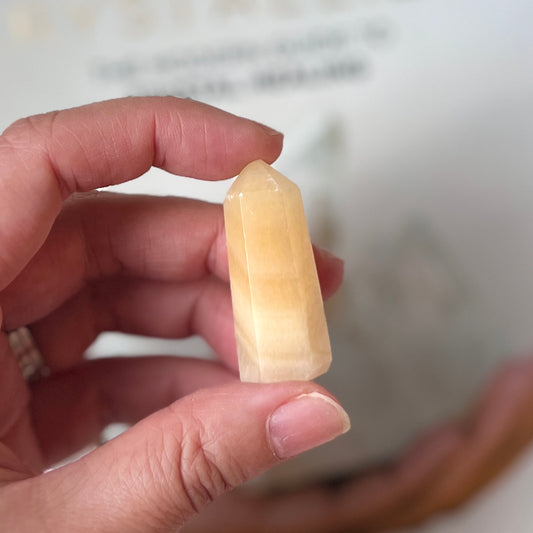 Orange Calcite Point 橙方解石