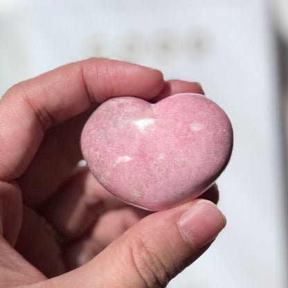 Thulite Heart 錳黝簾石