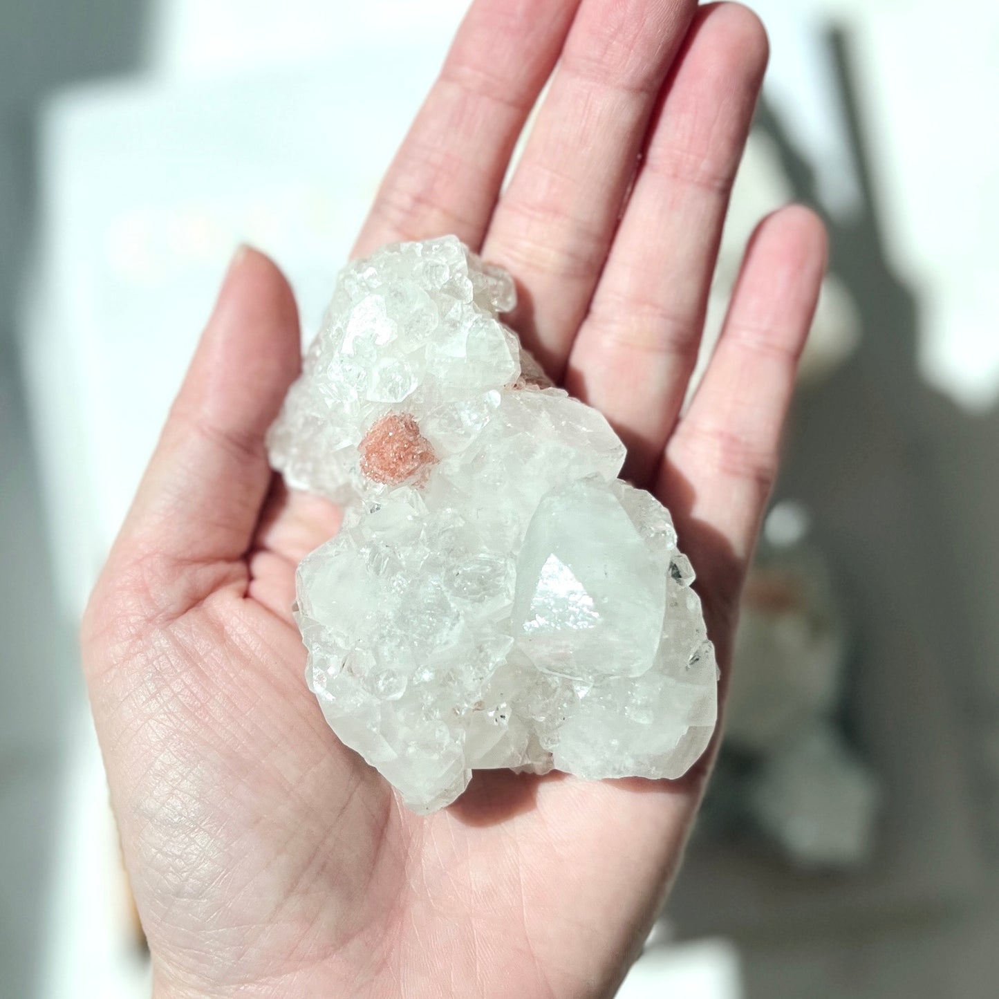 Apophyllite Cluster 魚眼石