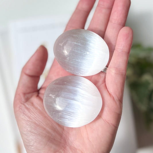 Selenite Palm Stone 透石膏