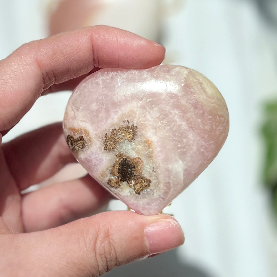 Pink Aragonite Heart 粉紅霰石