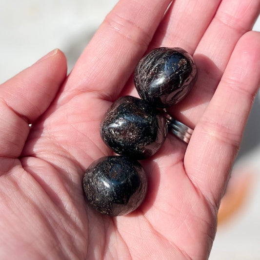 Garnet Tumble Stone 石榴石