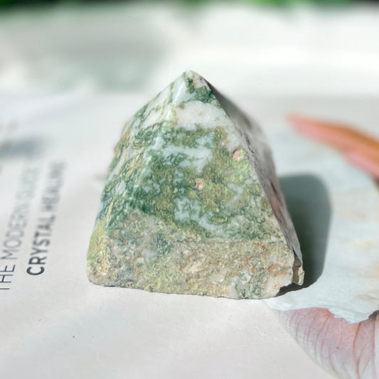 Moss Agate Semi-polished Point 苔蘚瑪瑙/水草瑪瑙