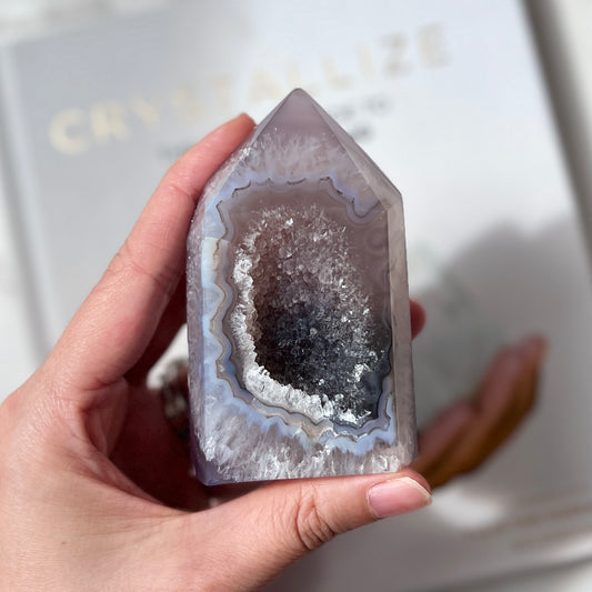 Agate Tower 瑪瑙柱
