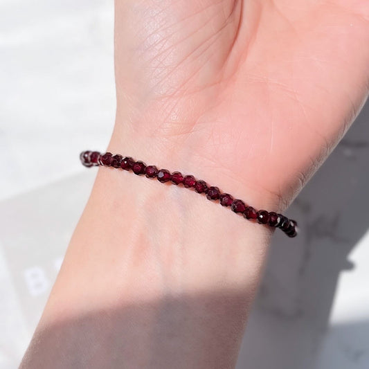 January Birthstone 1月誕生石 - Garnet Facet Bracelet 4mm 石榴石