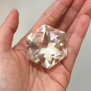 Clear Quartz Star Diamond (CQ-066)