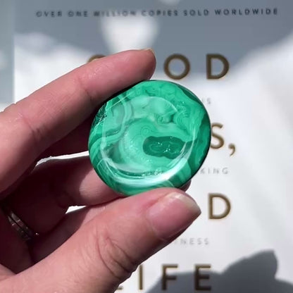 Malachite Palm Stone 孔雀石