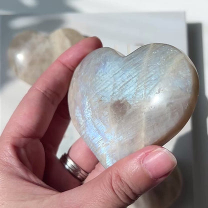 Moonstone Heart 月亮石