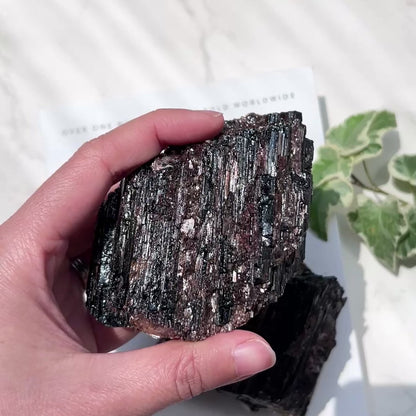 Black Tourmaline Raw 黑碧璽