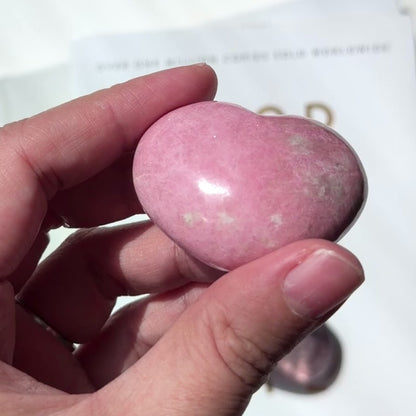 Thulite Heart 錳黝簾石