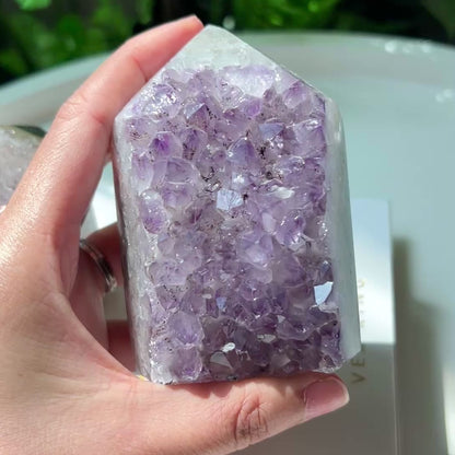 Amethyst Tower 紫水晶