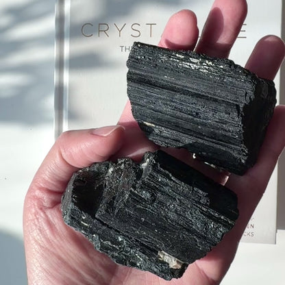 Black Tourmaline Raw 黑碧璽