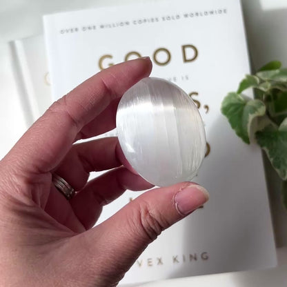 Selenite Palm Stone 透石膏