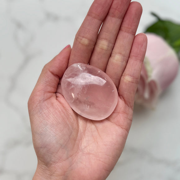 Rose Quartz Palm Stone (RQ-P01)